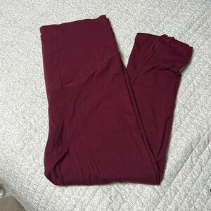 Old Navy Maternity red leggings